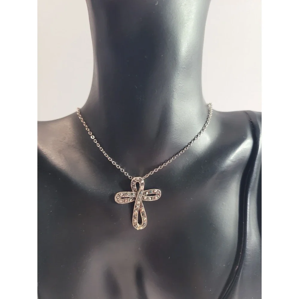 Silver Tone Cross Pendant Necklace Rhinestone Openwork Religious Faith Jewelry